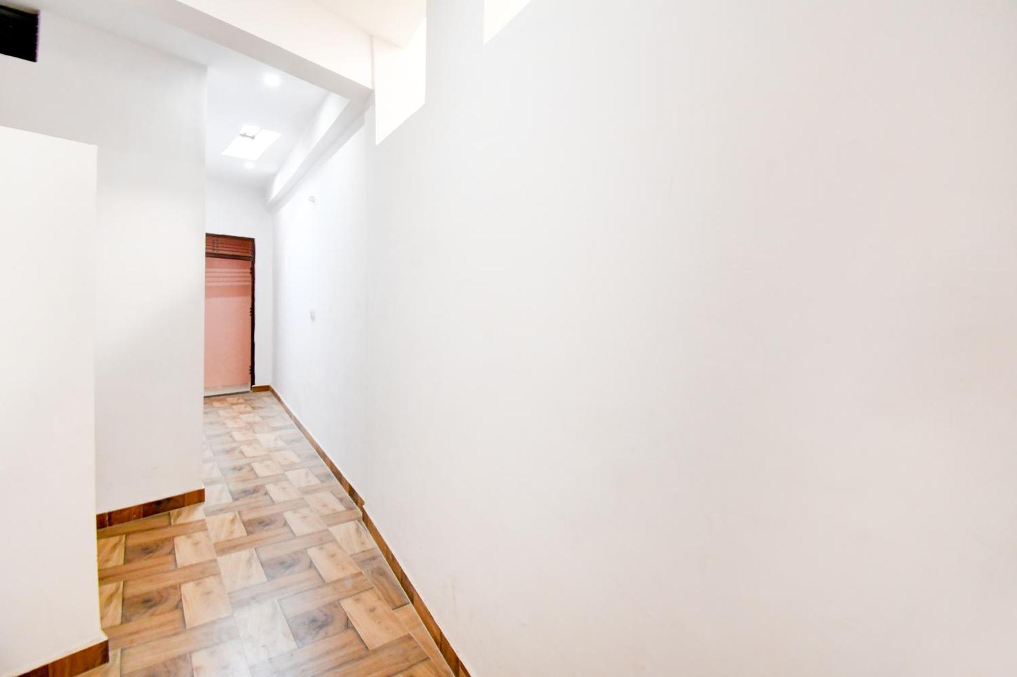 O Valencia 3* Varanasi